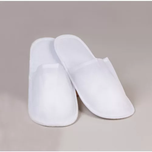 NAT. Frottír fehér papucs zárt orrú 44-es/32cm