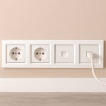 Nova IV kettő dugalj kettő UTP csatlakozóval fehér kerettel