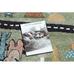 Kab. Szőnyeg FUN Route gyerekeknek, utca, állatok zöld 180x270 cm