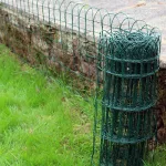 PVC bevonatos kerítésháló, Strend Pro Garden Gardenet, zöld, 40 cm x 25 m, szemméret: 150 x 90 mm, PVC bevonatos acélhuzal, négyszögletű, dekoratív felső kialakítás