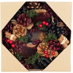 Koszorú, MagicHome Vianoce, 24 cm, piros-kék, akasztható, kézzel díszített, tobozokkal és díszgömbökkel