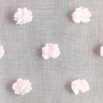 Stella dekor függöny pom-pom díszítéssel Pasztell rózsaszín 140x250 cm