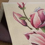 Magnólia virágmintás gobelin asztali futó Natúr 45x140 cm +/-5%