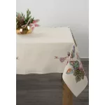 Virágmotívummal díszített gobelin asztalterítő Natúr 140x180 cm +/-5%