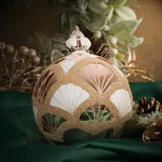 Art deco stílusú üveg gömb korona dísszel Arany 12 cm