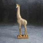 Haris zsiráf műgyanta figura Arany 13x8x36 cm