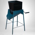 Kézi zöldségdaráló, Fed 601, kék/fekete, 6,75 l, 53 x 36 x 79,5 cm, állványos, zöldségek szeleteléséhez