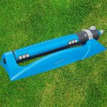 Kerti locsolófej, Aquacraft 280110 Prémium, kék, oszcilláló, 18 fúvóka, állítható áramlás, állítható szélesség, maximum 340 m2 öntözési terület