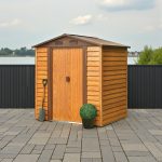 Kerti ház, Strend Pro Garden, 193 × 152 × 203 cm, barna, festett fémlemez, horganyzott keret, korrózióálló, dupla tolóajtó, 4 szellőzőnyílás