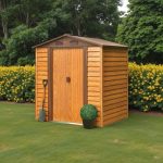 Kerti ház, Strend Pro Garden, 193 × 152 × 203 cm, barna, festett fémlemez, horganyzott keret, korrózióálló, dupla tolóajtó, 4 szellőzőnyílás