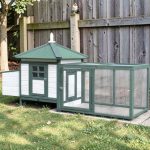 Tyúkól, Strend Pro Garden, 1,96 × 0,765 × 0,98 m, fából készült, dróthálós kifutóval, nyitható tetővel, fészekhellyel, rámpával, zárható ajtókkal