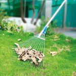 Lombseprű, gereblye, Aquacraft 380310 Prémium, ezüst/kék, 15 fogú, acél fej, alumínium nyél, 30–50 cm munkaszélesség, 152 cm nyél, állítható szélesség