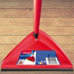 Lapát, Vileda Flexi 2 az 1-ben, 80 cm, piros-szürke, ergonomikus kialakítással, gumi peremmel, összecsukható és akasztható, helytakarékos