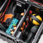 Szerszámosláda, Qbrick Patrol System One 350 Vario, 58,5 × 38,5 × 30,1 cm, fekete, 38 l, por- és vízálló, megerősített, moduláris, PRO kompatibilis, 50 kg teherbírás