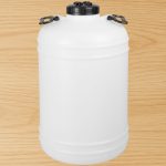 Élelmiszeripari hordó, Strend Pro Garden Pannon Fermet, fehér/fekete, 50 l, nyílás átmérő: 15 cm, 2 fogantyúval, HDPE műanyag