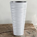 Műanyag virágcserép, Prosperplast Sand Slim 400, fehér, átmérő: 39 cm, magasság: 75 cm, fehér, betéttel, 18 / 45 l, vízszintes hullámmintás, kerek
