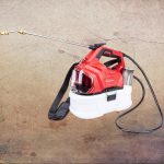 Akkumulátoros permetező, Worcraft CBS-S20Li-5L ShareSYS, 5 liter, piros, teleszkópos szórókarral, vállpántos, hosszú üzemidejű