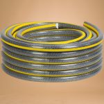 Kerti locsolótömlő, Strend Pro Garden Anti-torsion Plus, szürke/sárga, 3/4", 25 m, 25 bar, többrétegű PVC, UV-álló, csavarodásmentes