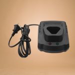 Permetező akkumulátortöltő, Evika DJ100/160/EJ80 permetezőkhöz, fekete, LED jelzőfény, túltöltés elleni védelem, 230 V hálózati csatlakozás