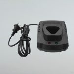 Permetező akkumulátortöltő, Evika DJ100/160/EJ80 permetezőkhöz, fekete, LED jelzőfény, túltöltés elleni védelem, 230 V hálózati csatlakozás