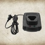 Permetező akkumulátortöltő, Evika DJ100/160/EJ80 permetezőkhöz, fekete, LED jelzőfény, túltöltés elleni védelem, 230 V hálózati csatlakozás