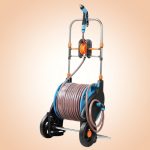 Kerti tömlőkocsi, Strend Pro Garden 5020, fekete/kék, tömlővel, 1/2", 50 + 2 m, tömlődobbal, 4 funkciós szórópisztollyal, csatlakozókkal, kézi hajtókar, kerekes