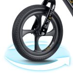 Kétkerekű futóbicikli, Ricokids Funnu, fekete, magnézium váz, EVA habkerekek 29 cm, állítható ülésmagasság 35-42 cm, gumírozott markolatok ütközőkkel, könnyű