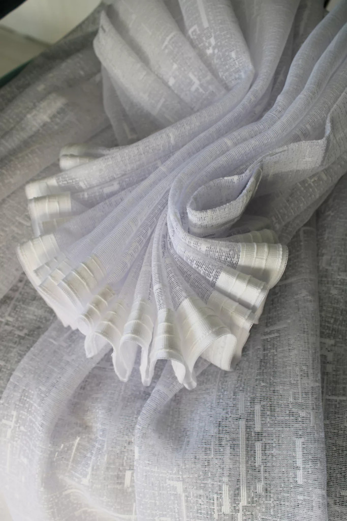 TRD. Kész függöny Amelia fehér Pálcikás mintás 500x250cm